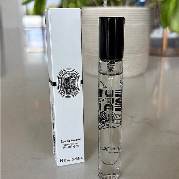 Diptyque Fleur de Peau Travel Size - Picture 5 of 5